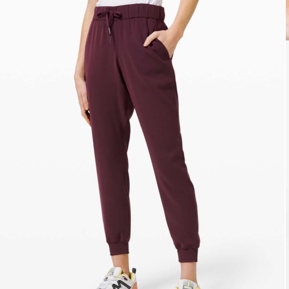 lululemon athletica Pants - Lululemon On the Fly Jogger *Woven